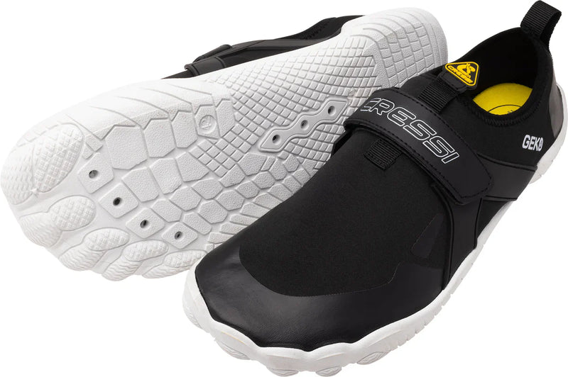 Geko Aqua Shoes Black / White