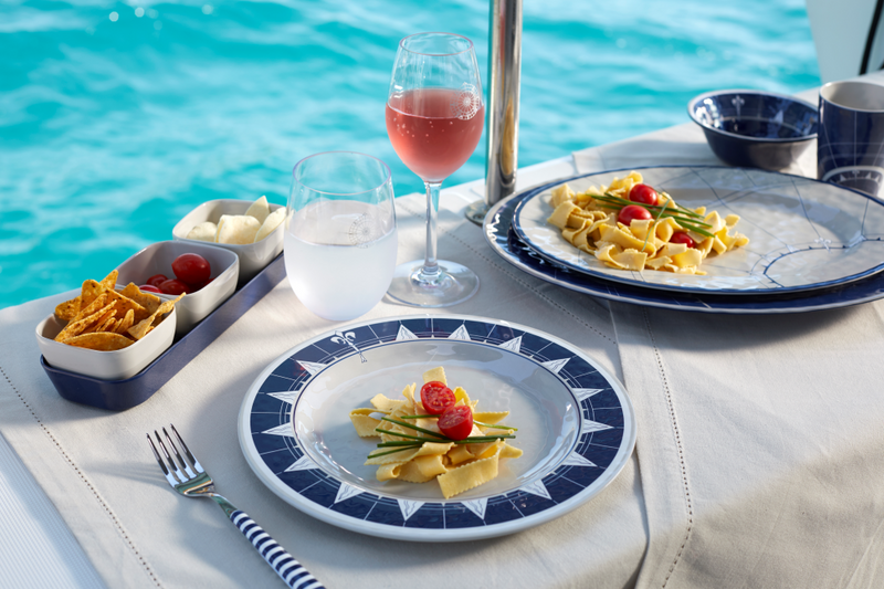 MELAMINE SALAD BOWL AND SERVERS, PACIFIC